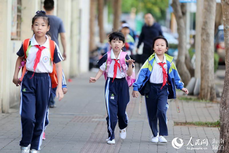 海口小学生校内身亡