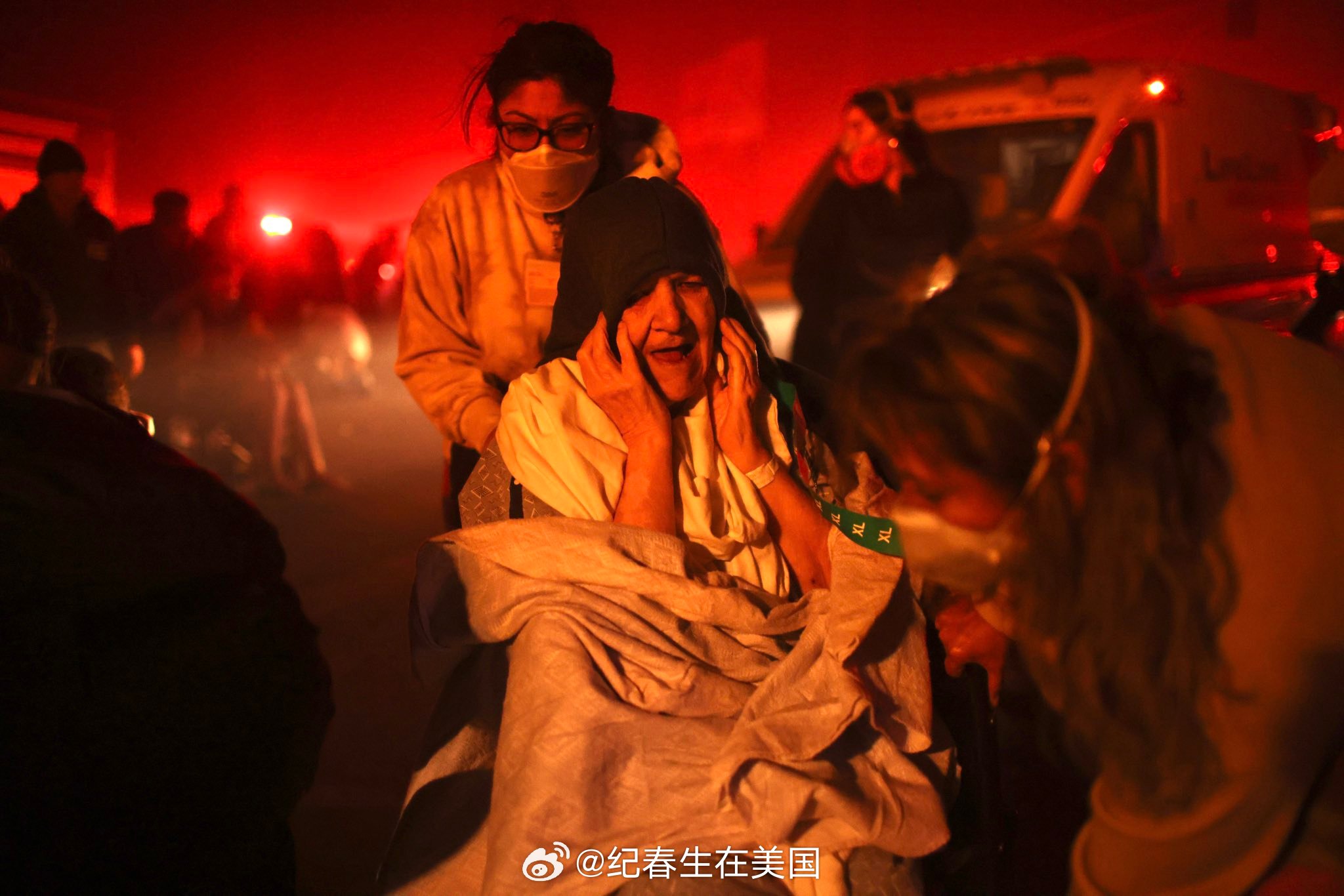 美国山火肆虐已致16人死亡，前童星惨死背后的故事