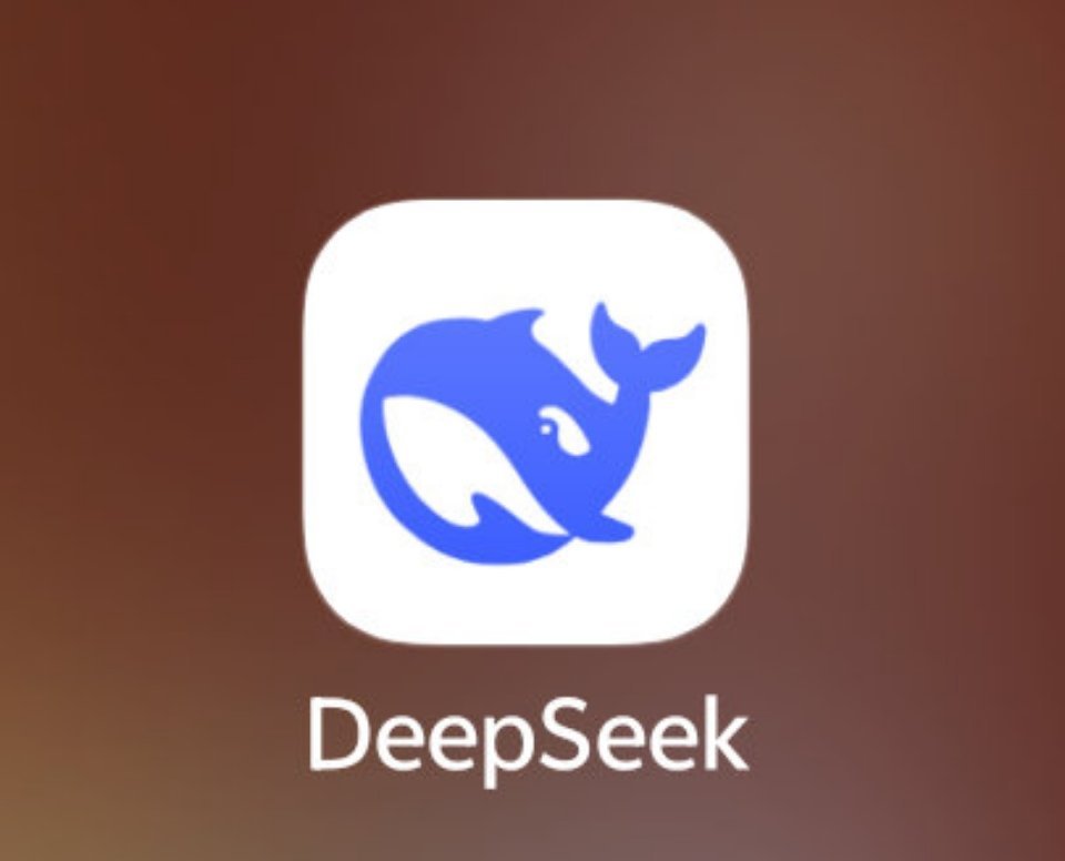 推荐，揭秘DeepSeek，医生盛赞其三甲医院专家级实力，未来医疗的革新力量！